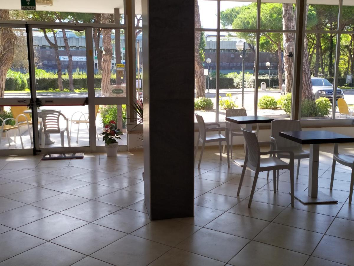 Hotel Madonna Del Pino Cervia Luaran gambar