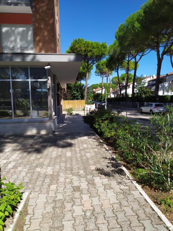 Hotel Madonna Del Pino Cervia Luaran gambar