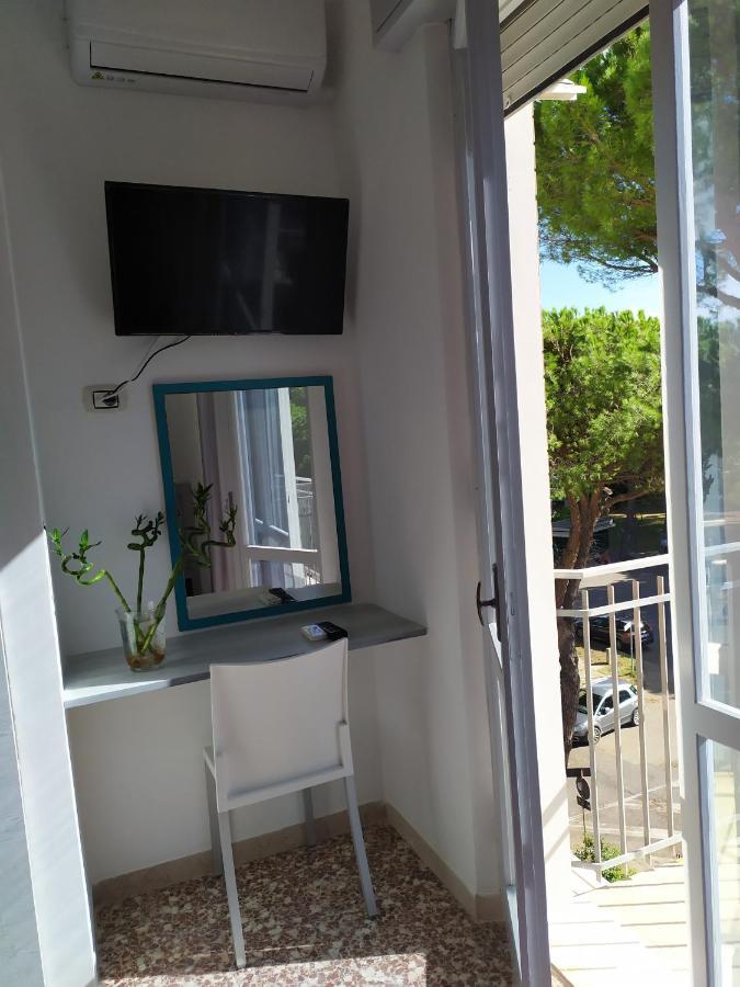 Hotel Madonna Del Pino Cervia Luaran gambar