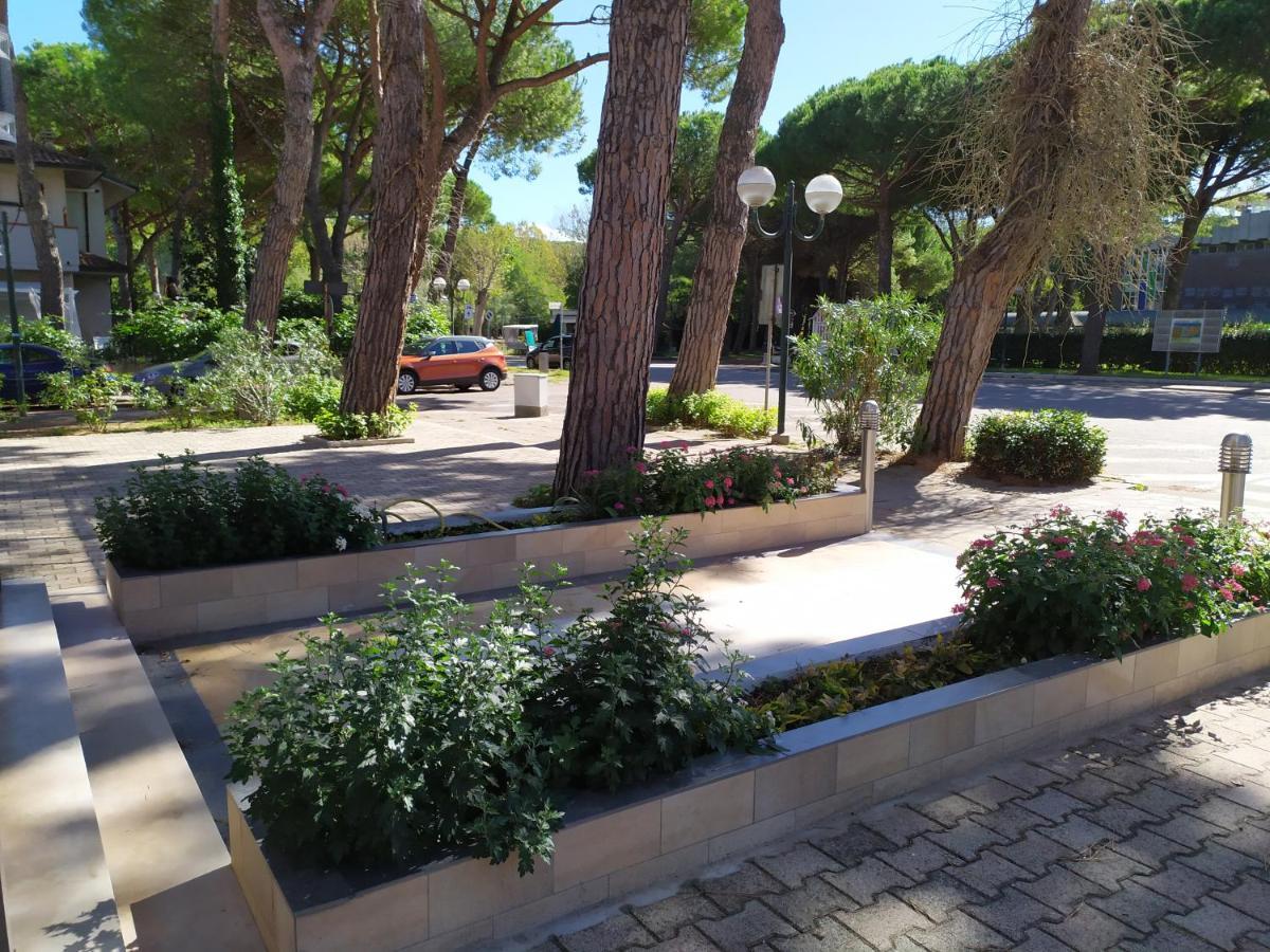 Hotel Madonna Del Pino Cervia Luaran gambar