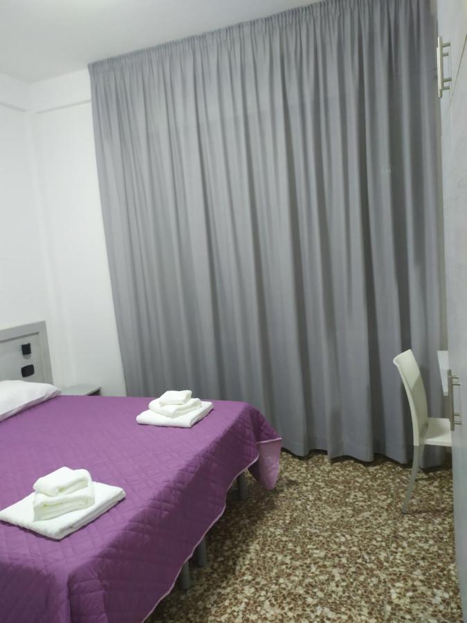 Hotel Madonna Del Pino Cervia Luaran gambar
